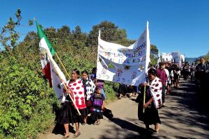 Peregrinación de las mujeres de la Sociedad Civil Las Abejas, Chenalhó, Chiapas. 8 de marzo de 2016 © SIPAZ