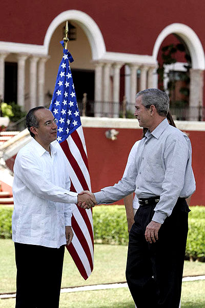 Presidentes Bush (EEUU) y Calderón (México) © US State Department 