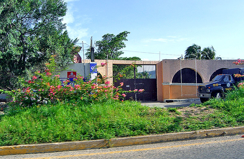 Photos of the place used to house people being held on pre-charge detention, which is located in Balneario”El Pitiquito” on the road between Tuxla, Gutierrez and Chiapa de Corzo, Chiapas