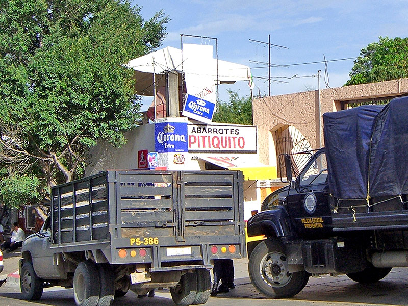 Photos of the place used to house people being held on pre-charge detention, which is located in Balneario”El Pitiquito” on the road between Tuxla, Gutierrez and Chiapa de Corzo, Chiapas