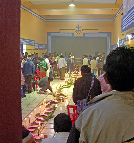 Ceremonia durante la Asamblea del Pueblo Creyente © SIPAZ