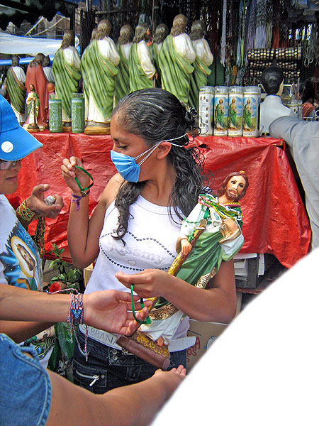 Scene from Mexico City in times of epidemia © Noé Pineda Arredondo