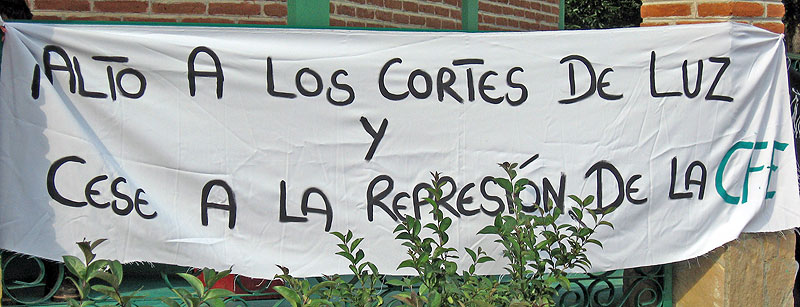 Manta en el marco de una protesta de la Red Estatal © SIPAZ