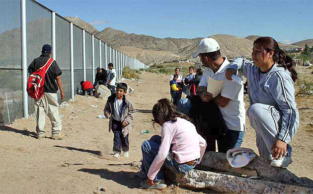 Muro entre México y EU © Grupo marxista