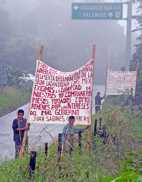 Communal land owners rallying in San Sebastián Bachajón, February 2011 © Friar Bartolomé de las Casas Human Rights Center