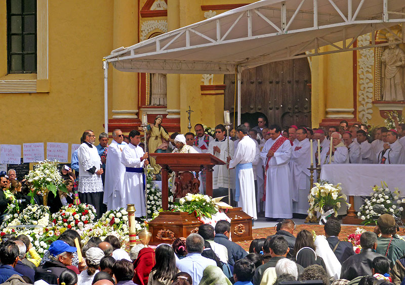 Funeral of Don Samuel Ruiz García, Plaza de la Paz, San Cristóbal de Las Casas, January 26th, 2011 © SIPAZ