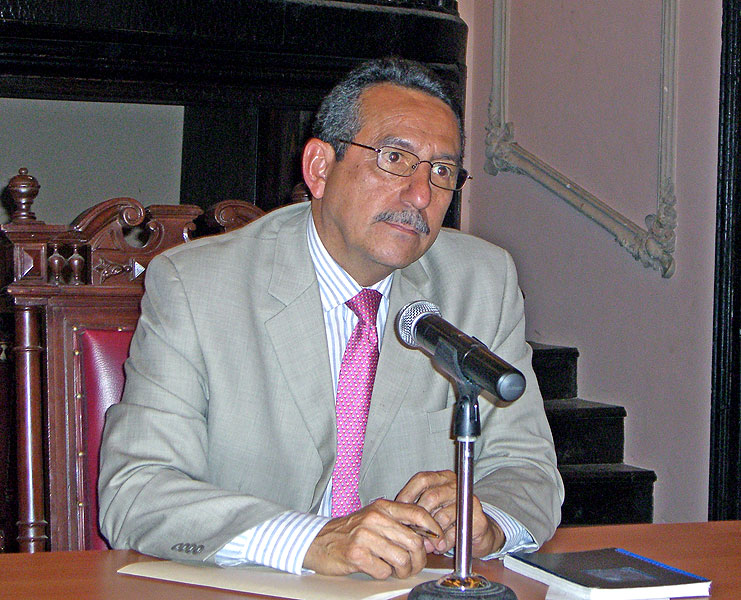 Florentín Meléndez, then president of the Inter-American Commission on Human Rights (IACHR), during his visit to Oaxaca, August 2007 © SIPAZ