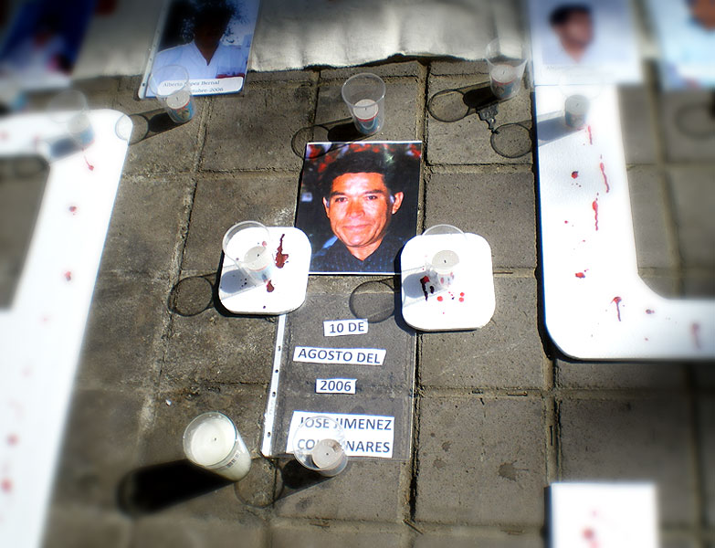 Jeûne réalisé dans le cadre du 5ème anniversaire de l’assassinat de José Jiménez Colmenares, Ville de Oaxaca, août 2011 © SIPAZ