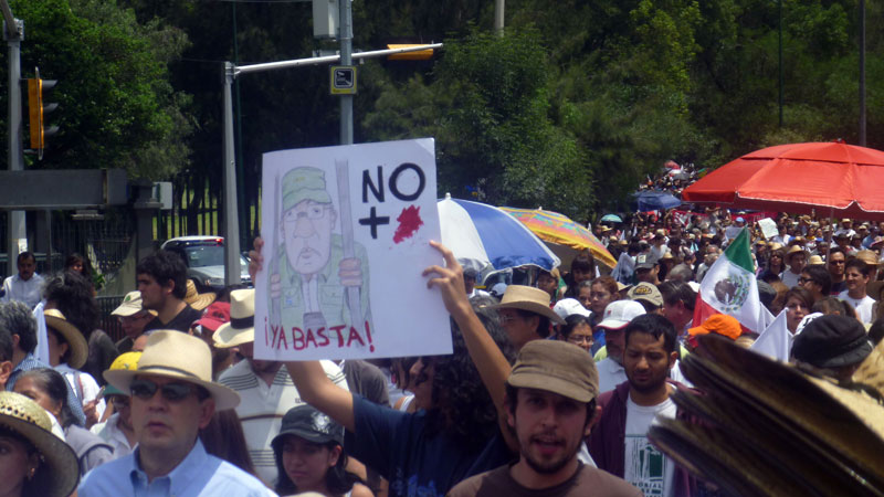 Marcha por la Paz, abril de 2011 © SIPAZ