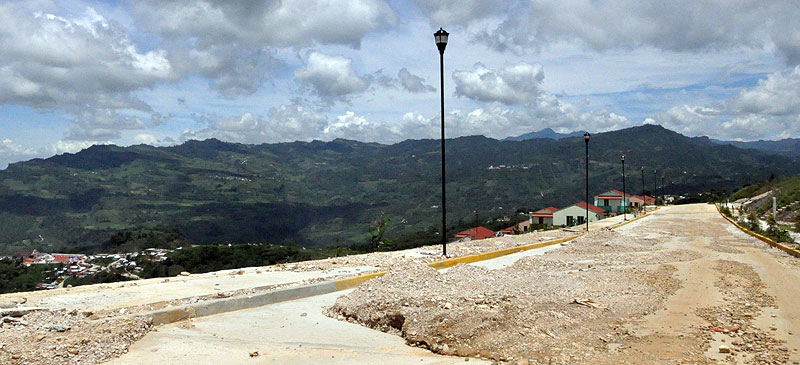Maison vide: Enquête pour mesurer l’Indice de Développement Humain (IDH) par municipalité dans l’état du Chiapas, Santiago El Pinar© SIPAZ