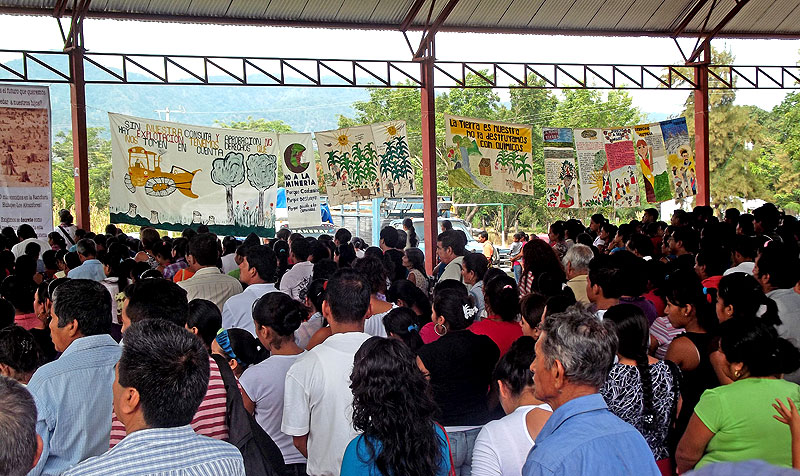 Forum “For the Defense of Our Mother Earth and Territory, Yes to Life, No to Mining Devastation” © SIPAZ