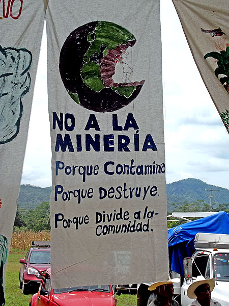 “Meeting of Peoples of Mesoamerica, Yes to Life, No to Mining,” Capulálpam de Méndez, Oaxaca, 17 to 20 January 2013 © SIPAZ