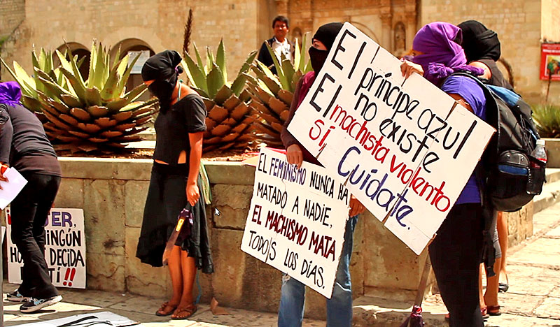 Marche de femmes à Oaxaca, le 13 octobre © Subversiones