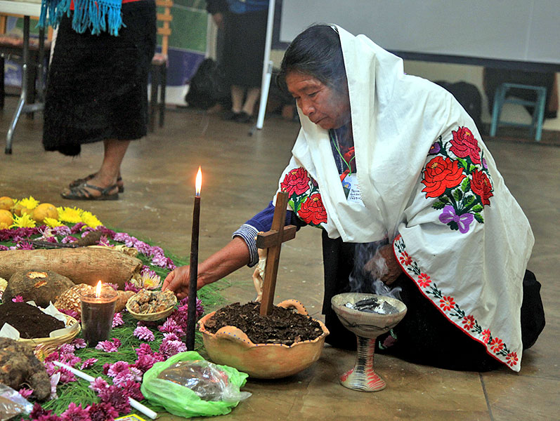 Altar en el Congreso Diocesano de la Madre Tierra, enero de 2014 © Diócesis de San Cristóbal de Las Casas