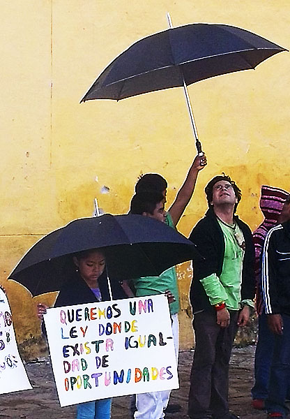 Manifestación en contra de la nueva Ley General de Derechos de la Infancia, San Cristóbal de Las Casas, 24 de septiembre de 2014 © SIPAZ