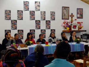 Panel de présentation du livre “ Lutter avec un cœur de femme”, novembre 2015 © SIPAZ