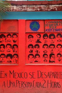 Wandbild in der Escuela Normal Rural Raúl Isidro Burgos in Ayotzinapa. Tixtla, Guerrero © SIPAZ