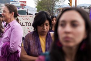 Women and men carrying banners with slogans during the march on April 24 in San Cristobal de Las Casas, Chiapas © Aarón Cadena Ovalle