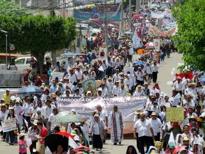 Pilgermarsch des Pueblo Creyente in Solidarität mit der Lehrerbewegungin Tuxtla Gutiérrez. © SIPAZ