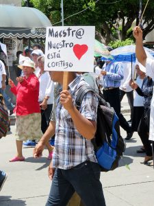 Pilgrimage of the Believing People in solidarity with the teachers' movement in Tuxtla Gutierrez, Chiapas © SIPAZ