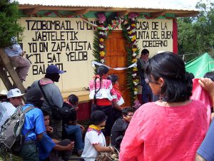 Veranstaltung zur Gründung der Caracoles in Oventik, August 2003, © SIPAZ