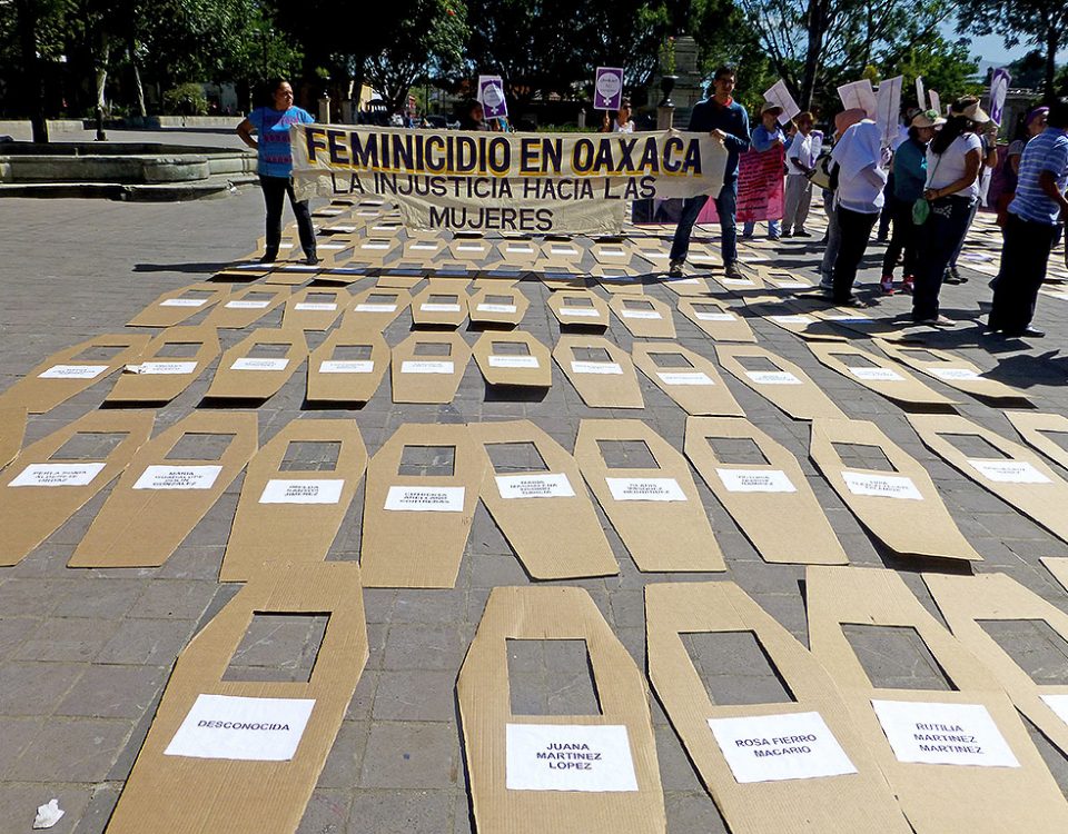 Mobilization against femicides in Oaxaca © SIPAZ Archive, 2013