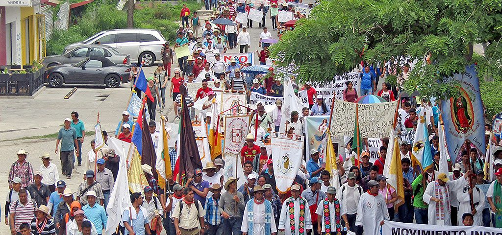 Peregrinación del Movimiento Indígena del Pueblo Creyente Zoque en Defensa de la Vida y la Tierra en Tuxtla Gutiérrez, junio de 2017 © SIPAZ