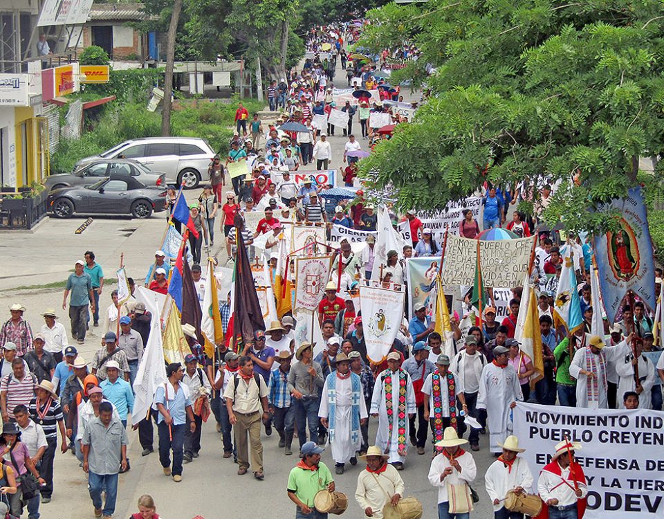 Peregrinación del Movimiento Indígena del Pueblo Creyente Zoque en Defensa de la Vida y la Tierra en Tuxtla Gutiérrez, junio de 2017 © SIPAZ