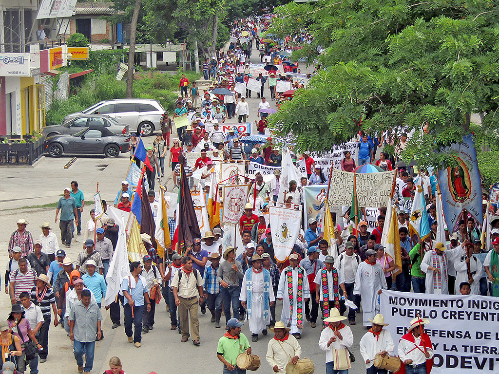 Pilgrimage of the Indigenous Movement of the Zoque Believing People in Defense of Life and the Earth in Tuxtla Gutierrez, June 2017 © SIPAZ