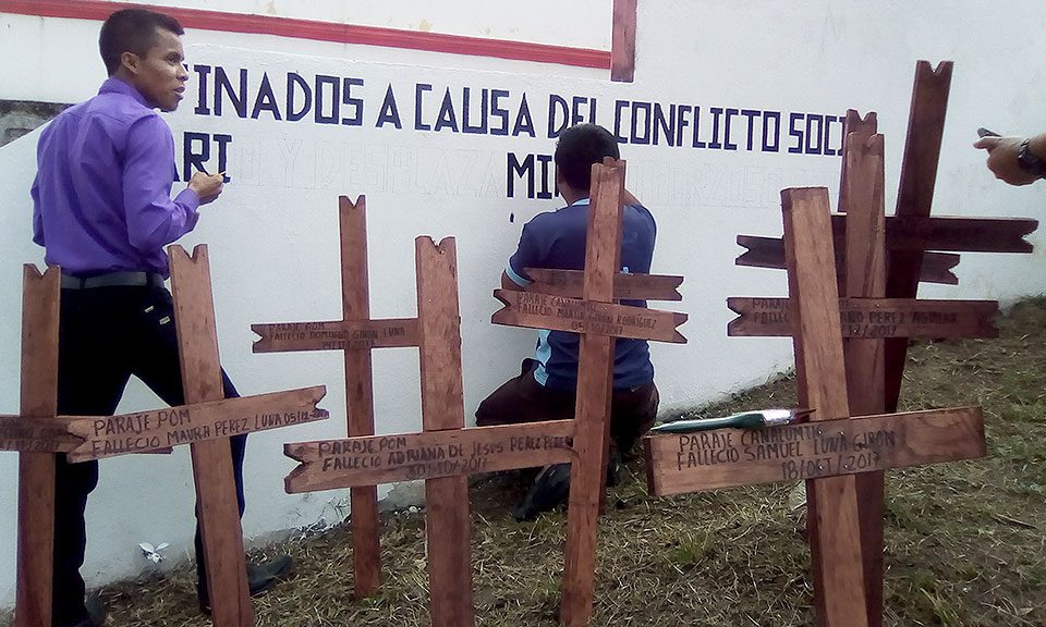 «Tués à cause du conflit social entre Chenalhó et Chalchihuitán»: 11 morts parmi les plus de 5000 personnes déplacées dans les Hauts Plateaux du Chiapas, décembre 2017 © Cáritas