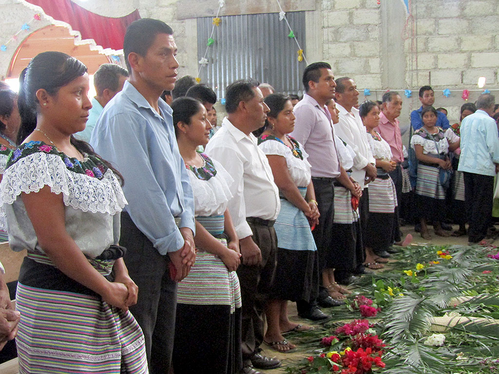 Taking office of the Council of Spokespersons of the Community Government of Chilon, May of 2018 © SIPAZ