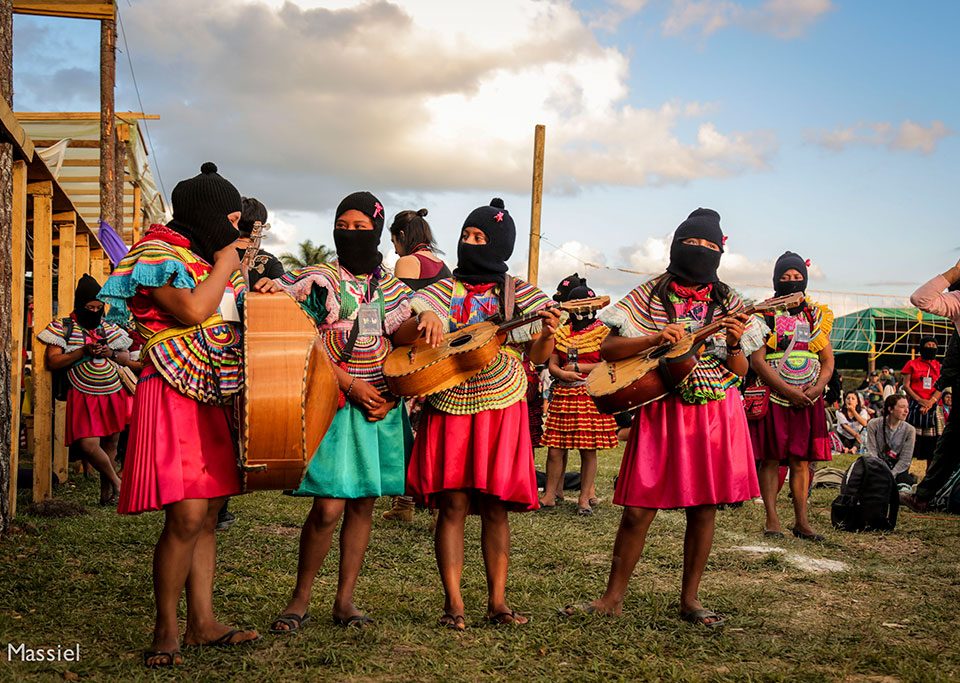 Banda musical del caracol de la Realidad © Massiel Hernández García