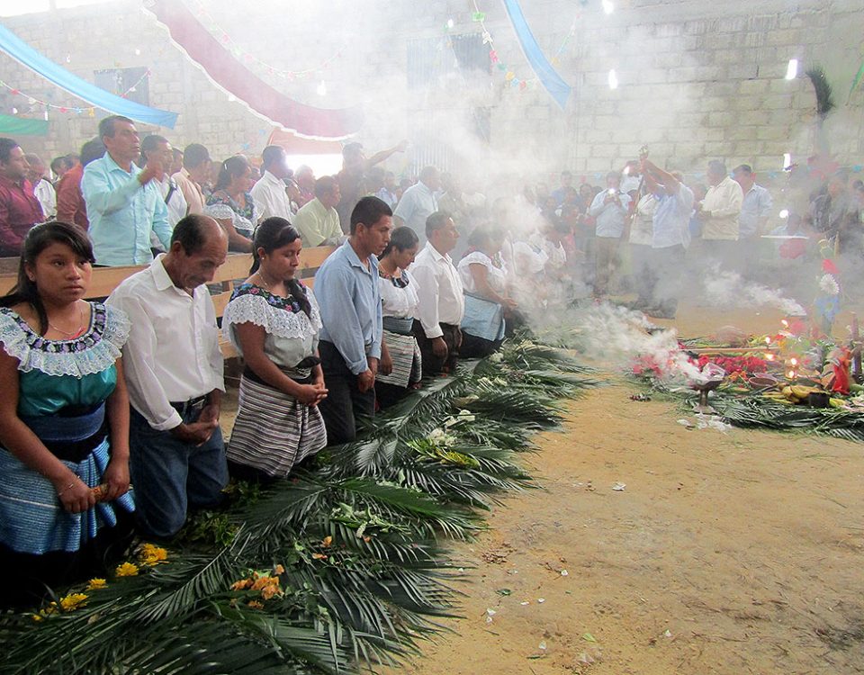 Célébration lors de la formation du Conseil de gouvernement communautaire pour la municipalité de Chilón, Bachajón, mai 2018 © SIPAZ