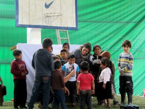 Trabajo de SIPAZ con niños en el Encuentro sobre cuidado de la Madre Tierra en Candelaria, Chiapas © SIPAZ