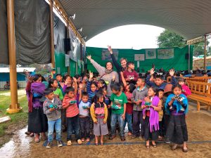 Trabajo de SIPAZ con niños en el Encuentro sobre cuidado de la Madre Tierra en Candelaria, Chiapas © SIPAZ