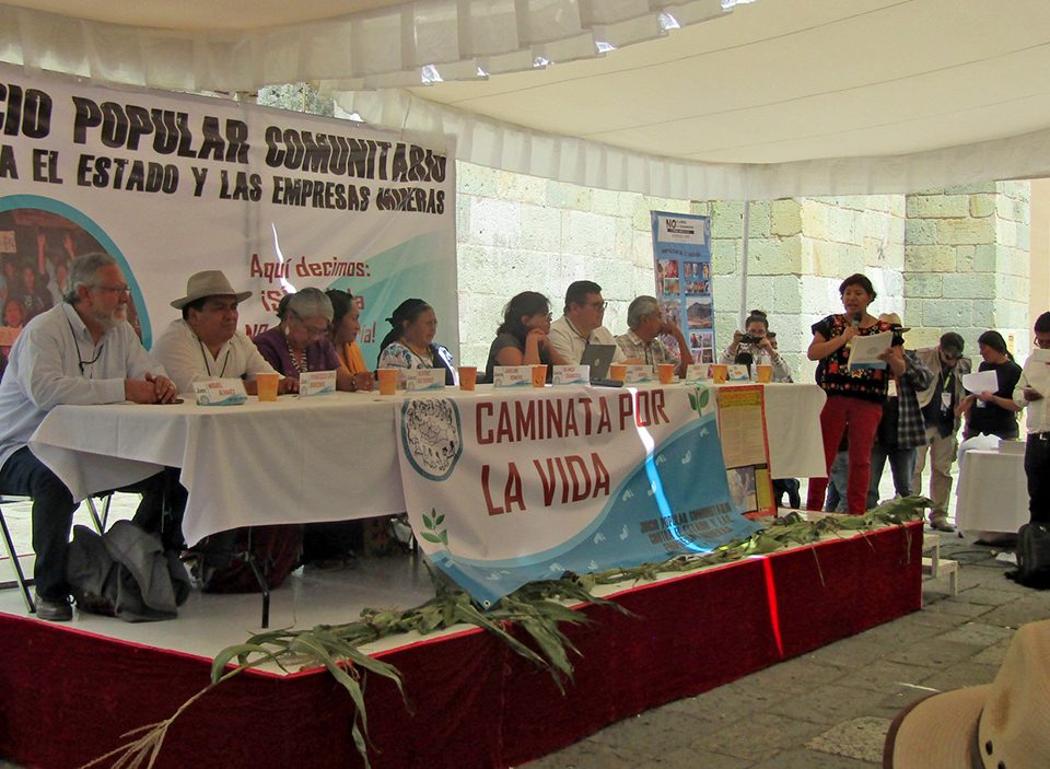 Juicio Popular Comunitario  contra el Estado y las Empresas Mineras en Oaxaca © SIPAZ