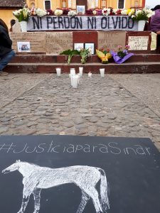 Demonstration, um Gerechtigkeit für den Mord an Sinar Corz zu fordern, San Cristóbal de Las Casas © SIPAZ