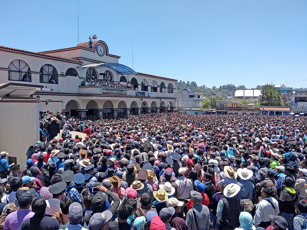 Elecciones por la vía de los usos y costumbres en el municipio de Oxchuc © SIPAZ