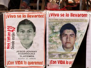 Veranstaltung für das lebendige Auffinden der 43 Lehramtsstudenten von Ayotzinapa © SIPAZ Archiv