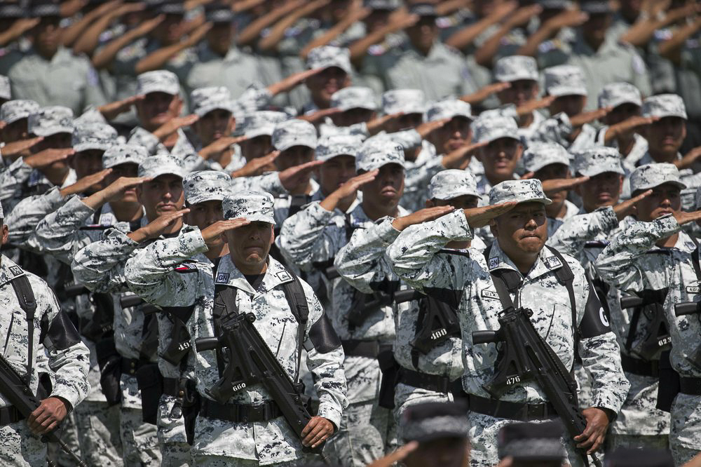 AMLO to transfer National Guard to the military by decree