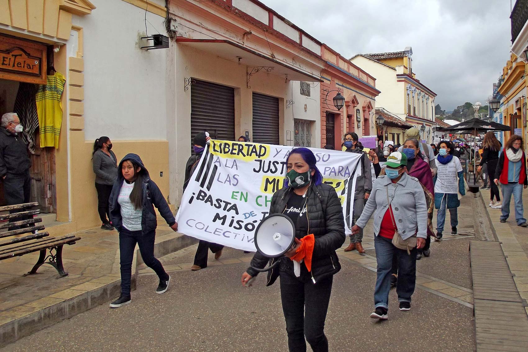 ARTÍCULO: 8M - Haciendo frente al “virus” de la violencia contra las mujeres  en México - SIPAZ - Servicio Internacional para la Paz