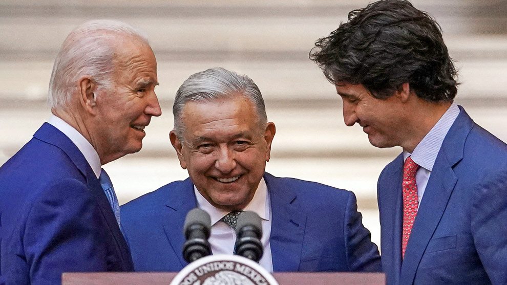 Joe Biden, Andrés Manuel López Obrador y Justin Trudeau - Xª Cumbre de líderes de América del Norte © REUTERS