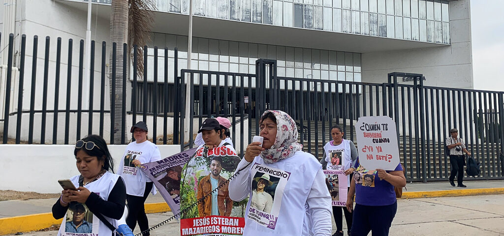 Marcha de madres buscadoras, Tuxtla Gutiérrez, mayo de 2025 © SIPAZ